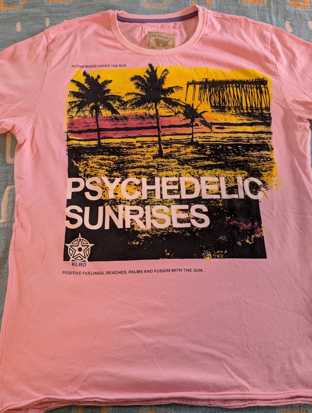 Psychedelic Sunrises Pink Beach T-Shirt Mens L